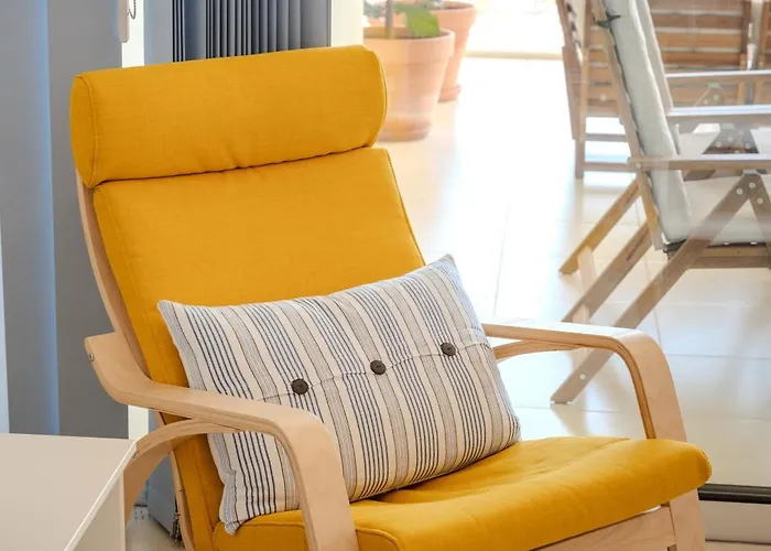 Amazing Sea And Marina View Center 2bdr Flat *