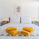 Amazing Sea And Marina View Center 2bdr Flat Lejlighed Larnaca