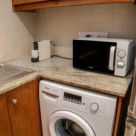 Amazing Sea And Marina View Center 2bdr Flat דירה לרנקה
