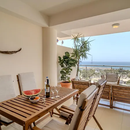 Amazing Sea And Marina View Center 2bdr Flat Apartment Larnaca