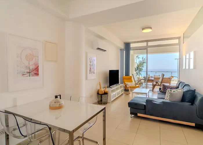 Amazing Sea And Marina View Center 2bdr Flat Διαμέρισμα *