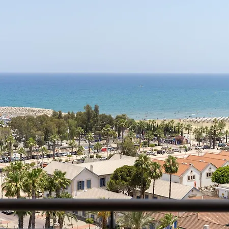 Amazing Sea And Marina View Center 2bdr Flat Lárnaca