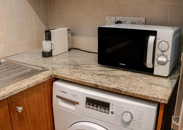 Amazing Sea And Marina View Center 2bdr Flat Apartamento Lárnaca